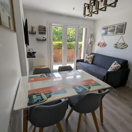 Daire Cosy En Rez-de-jardin Avec Terrasse Proche De La Villers-sur-Mer