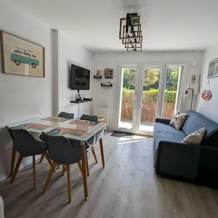 Daire Cosy En Rez-de-jardin Avec Terrasse Proche De La