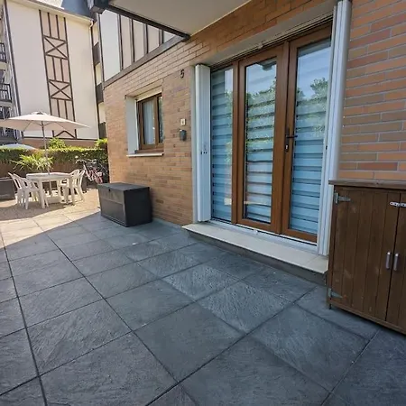 Cosy En Rez-de-jardin Avec Terrasse Proche De La Villers-sur-Mer